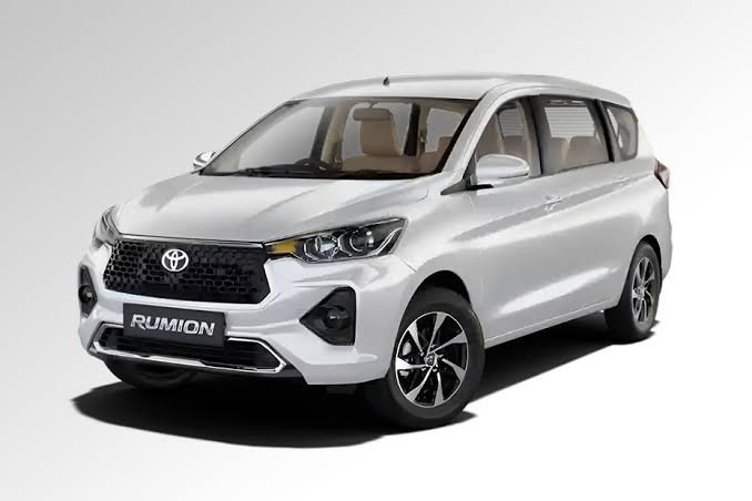 Toyota Rumion - NorthCabZone taxi service